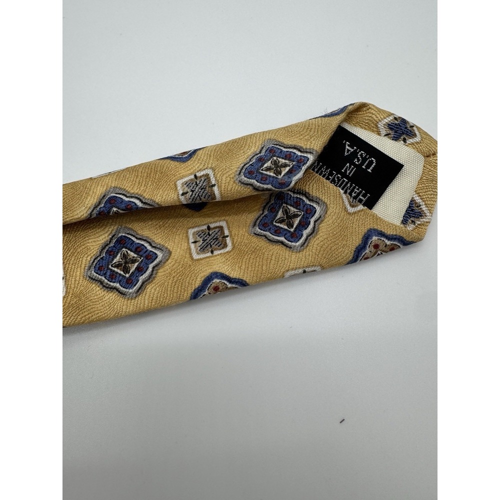 Jos A Bank Silk Tie‎ Yellow Blue Geometric Medallion Classic Mens Necktie USA - Picture 8 of 8